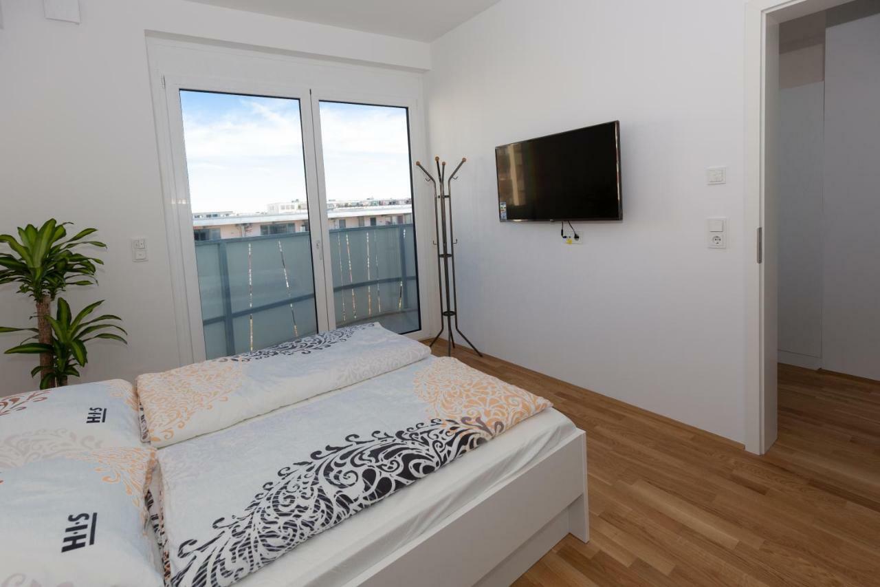 Apartment mit Balkon